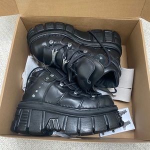New with tags New rock boots and shoes m 106 size 40 euro